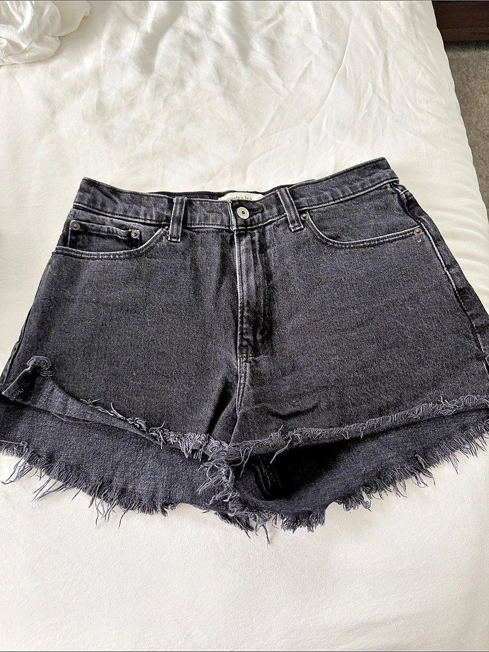 Abercrombie & Fitch Curve Love High Rise The Mom Short Black Waist 29